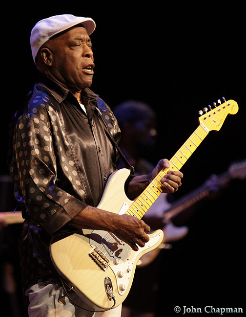BuddyGuy2011-09-28VanDuzerTheatreArcataCA (9).jpg